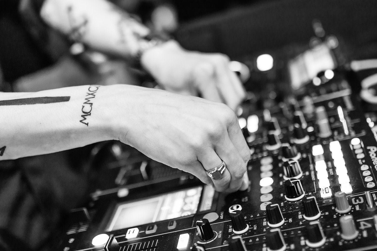 EVOLUCIÓN MÚSICAL: EL CAMBIO DE LA MÚSICA POPULAR