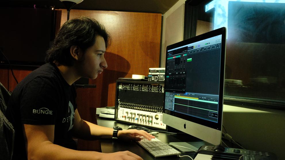 TESTIMONIALES II. ENTREVISTA A EX-ALUMNO MATEO AMAYA