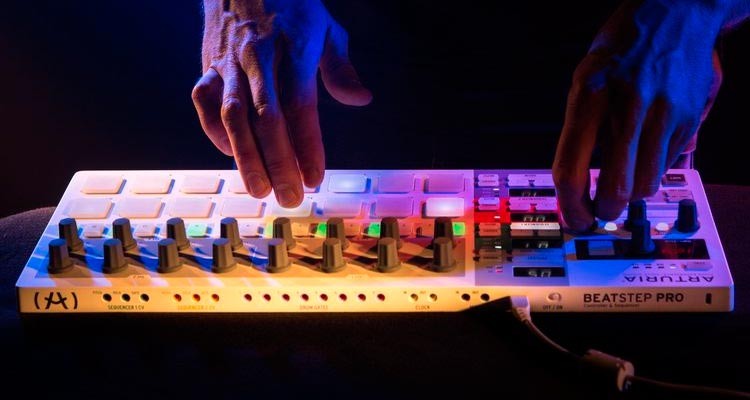 Arturia va un paso más allá con BeatStep Pro