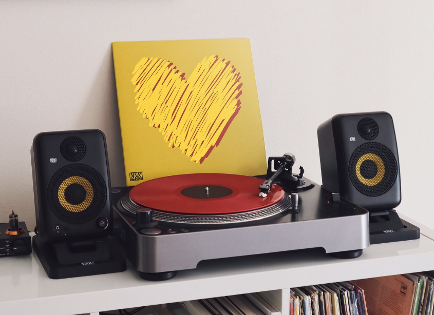 SORTEO MICROFUSA - KRK GO AUX 3
