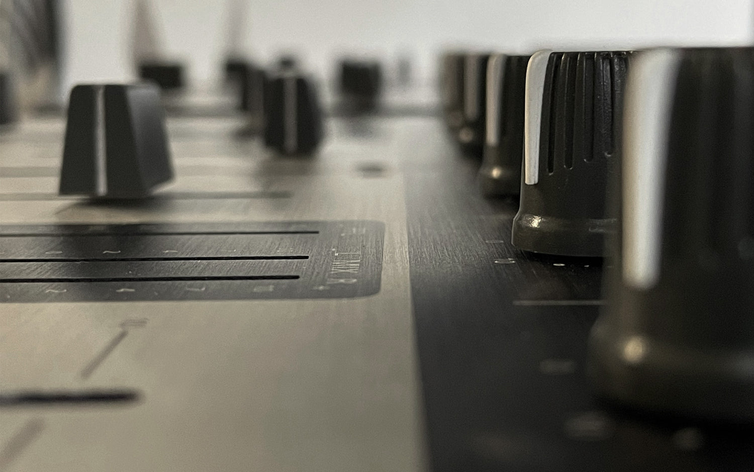 Ecler en Microfusa: Mezcladoras DJ confiables y de calidad