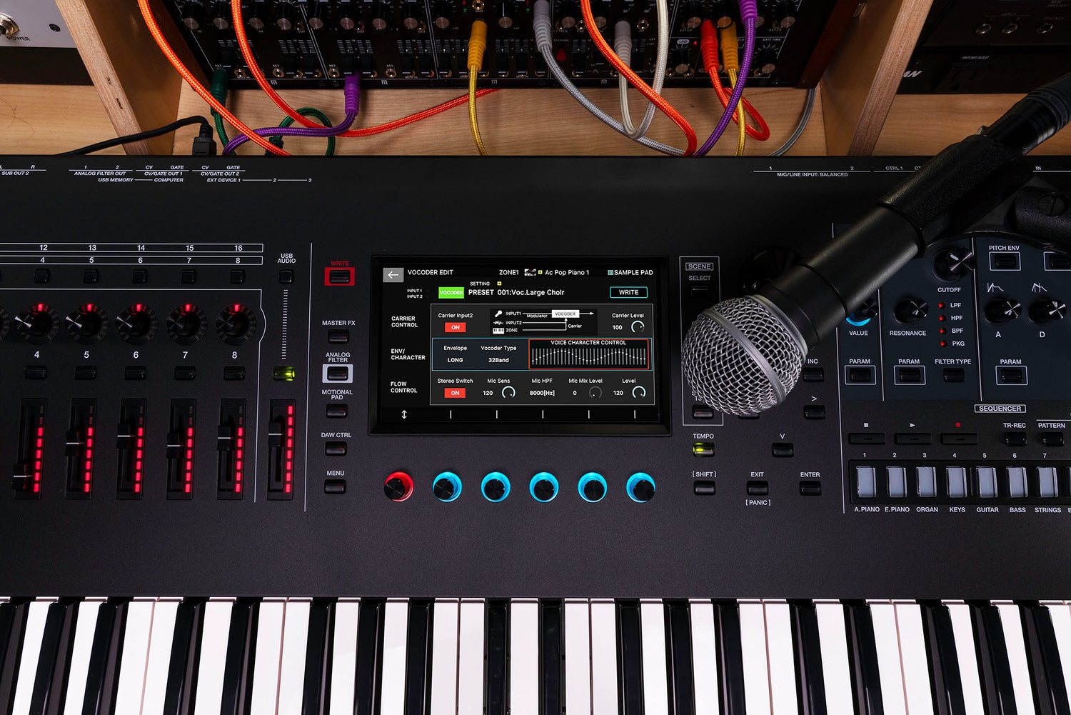 ROLAND presenta: FANTOM EX, eleva el arte del mundo de los sintetizadores