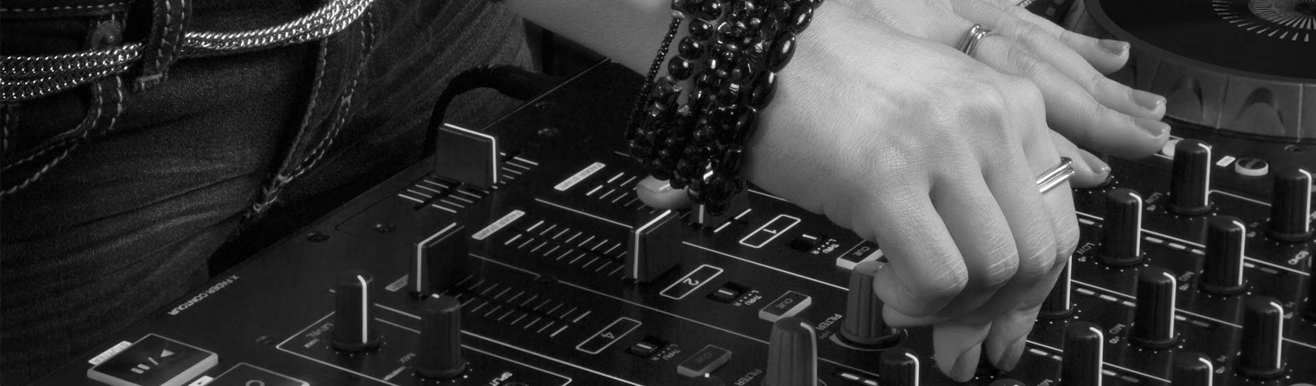 LOS CONTROLADORES PRIME DE DENON DJ