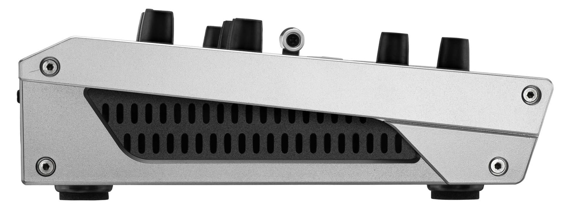 Roland V-8HD