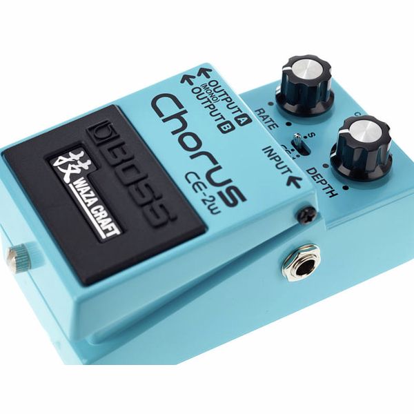 Boss CE-2W