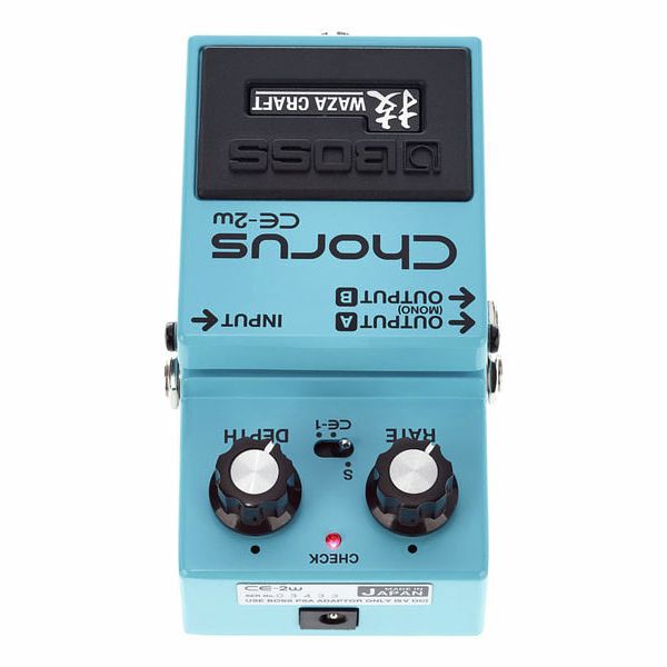 Boss CE-2W