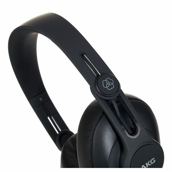 AKG K 361
