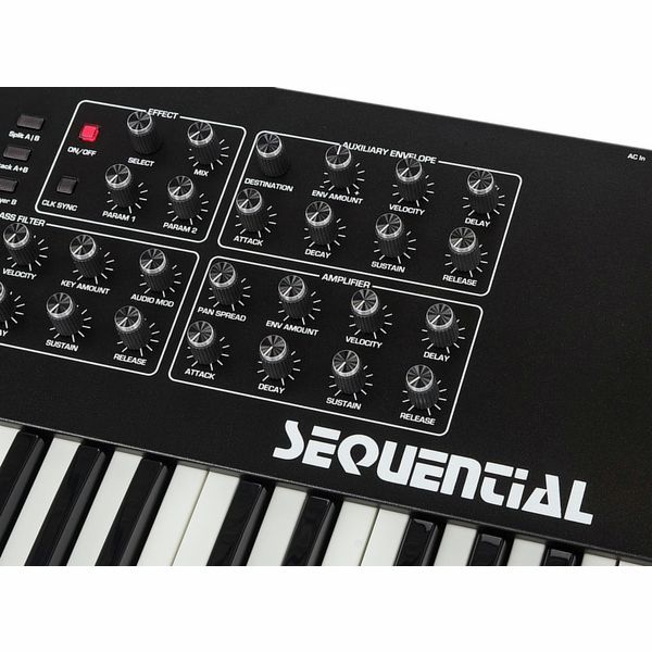 SEQUENTIAL PROHET REV2 8-VOCES KEYBOARD