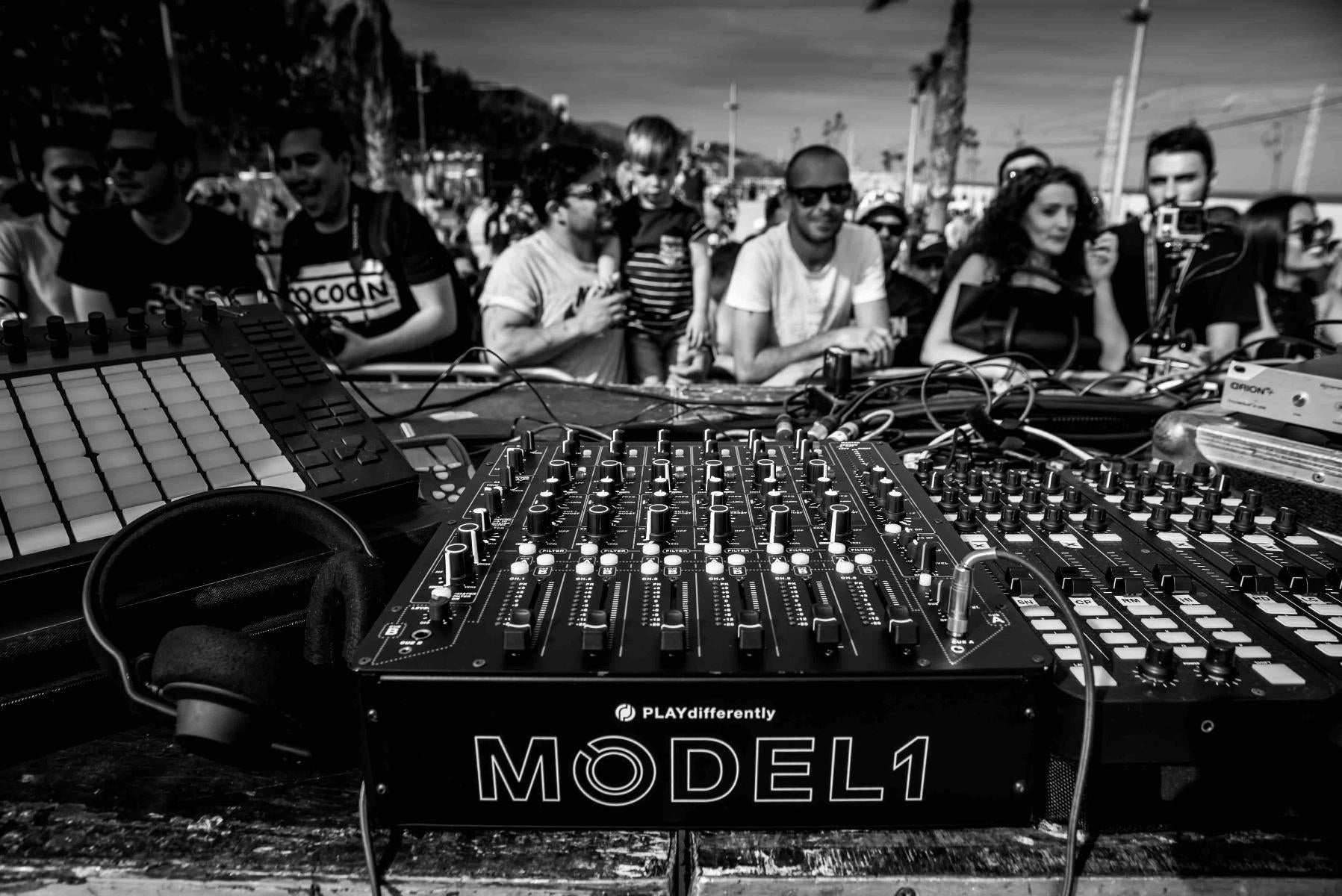 PLAYdifferently MODEL 1