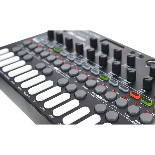SONICWARE LIVEN 8bit warps