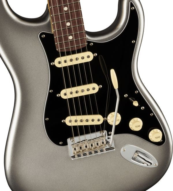 FENDER AMERICAN PRO II STRATO M RW