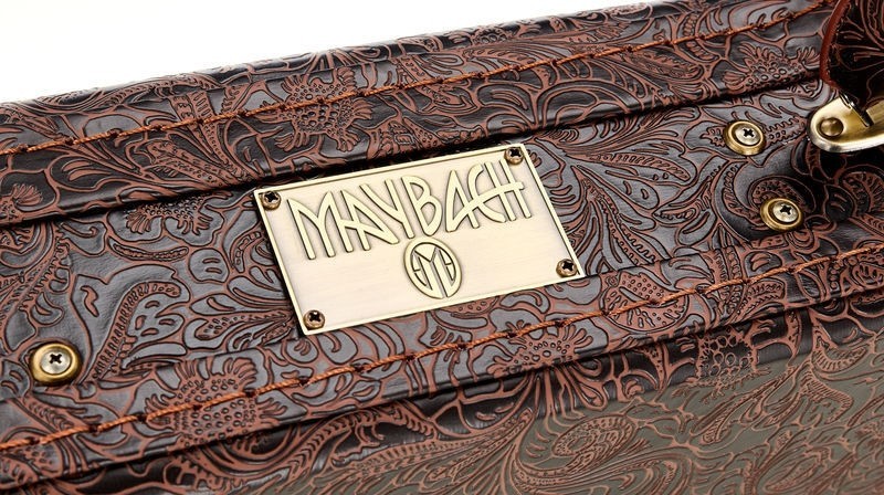 MAYBACH LUXUS-CASE-LESTER -