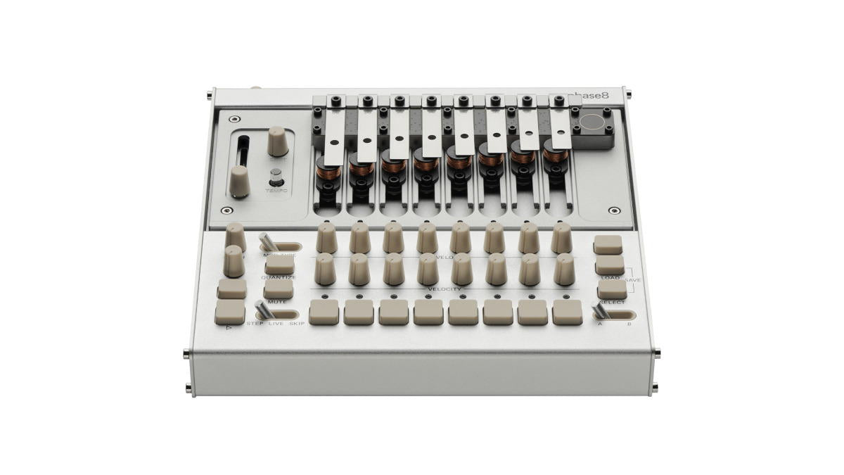 KORG PHASE8