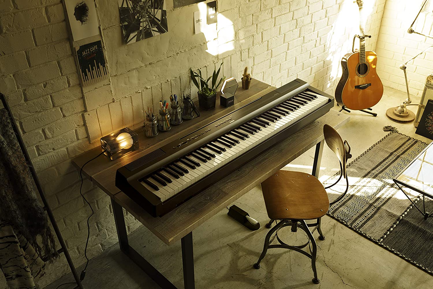 YAMAHA P125B Piano Digital