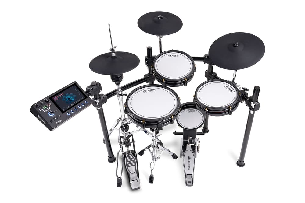 ALESIS STRATA CLUB