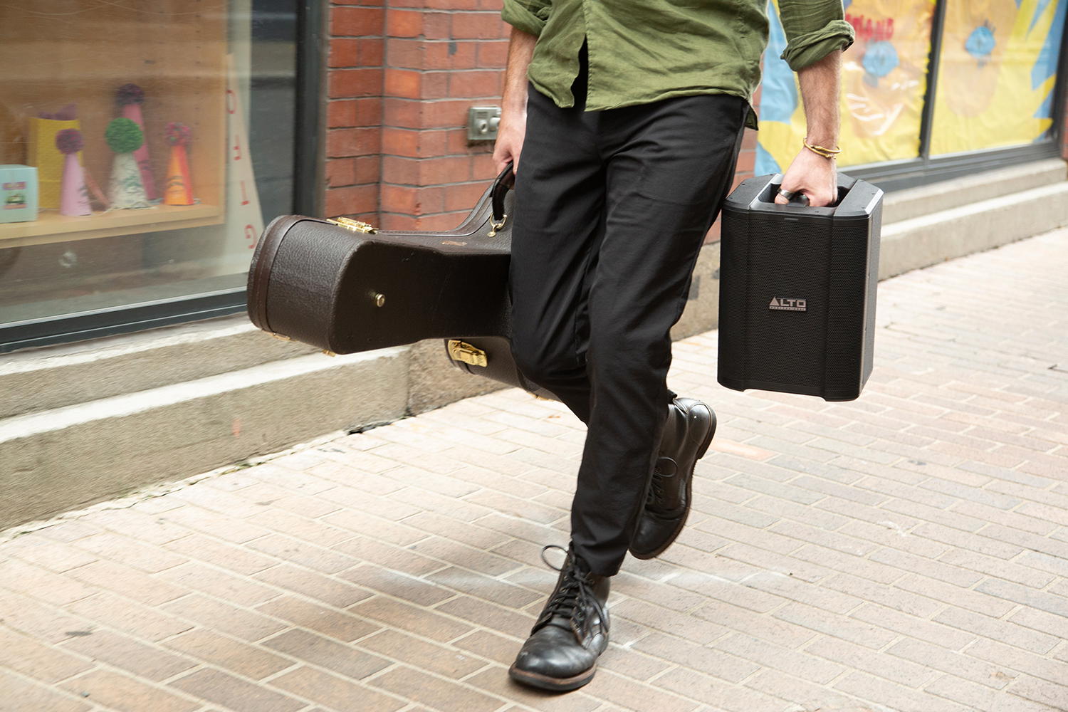 Alto Busker