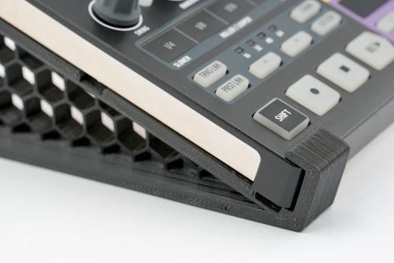 Coverup Stand Beatstep pro