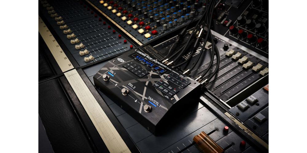 BOSS SDE-3000 EVH DUAL DIGITAL DELAY