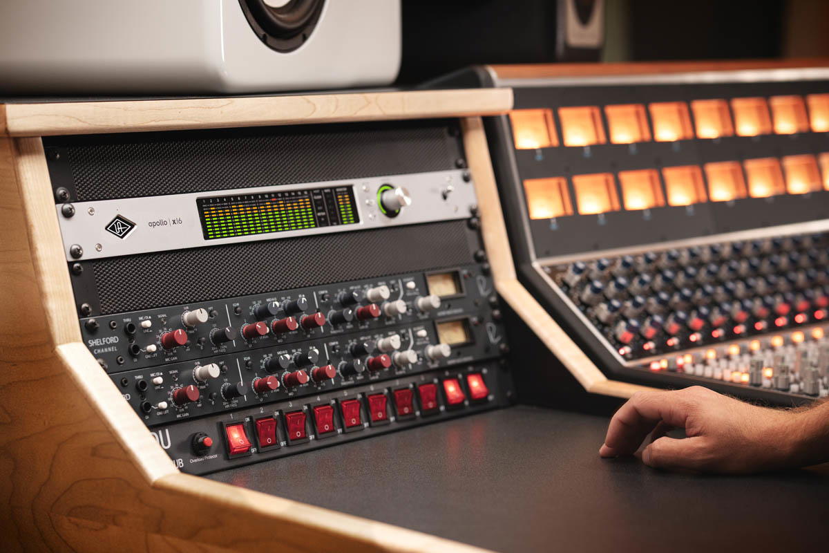 Universal Audio Apollo x16 Gen 2 ULT