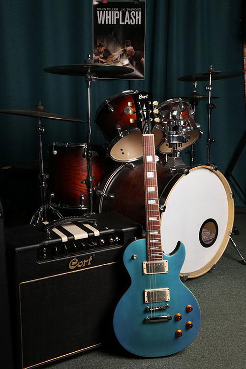 CORT Guitarra Eléctrica Cr200Fbl