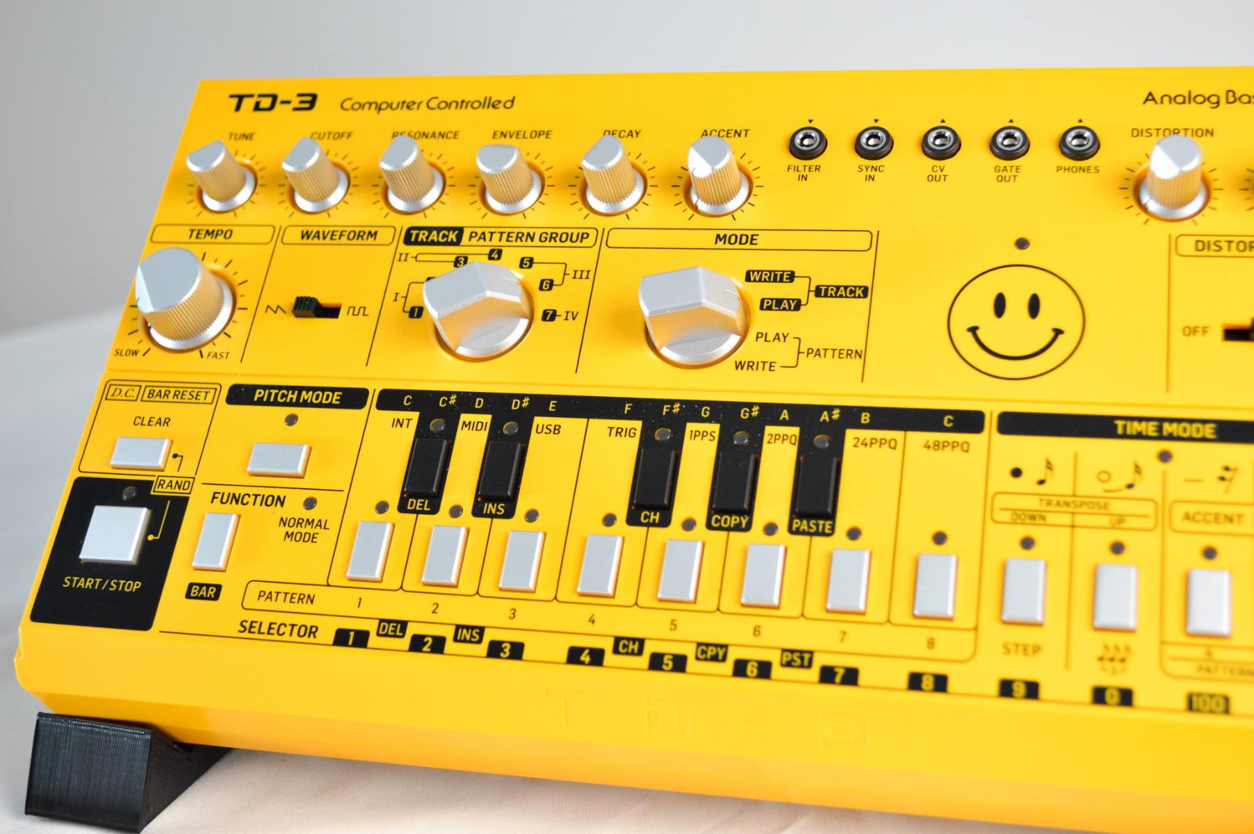 Coverup Stand Behringer TD 3 45º