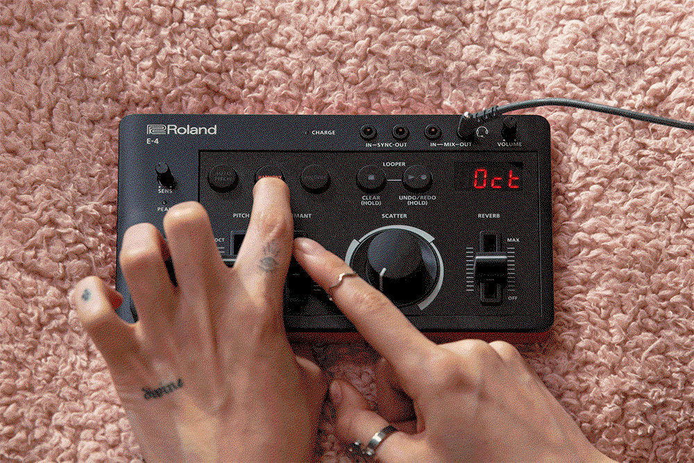 Roland Aira Compact E-4