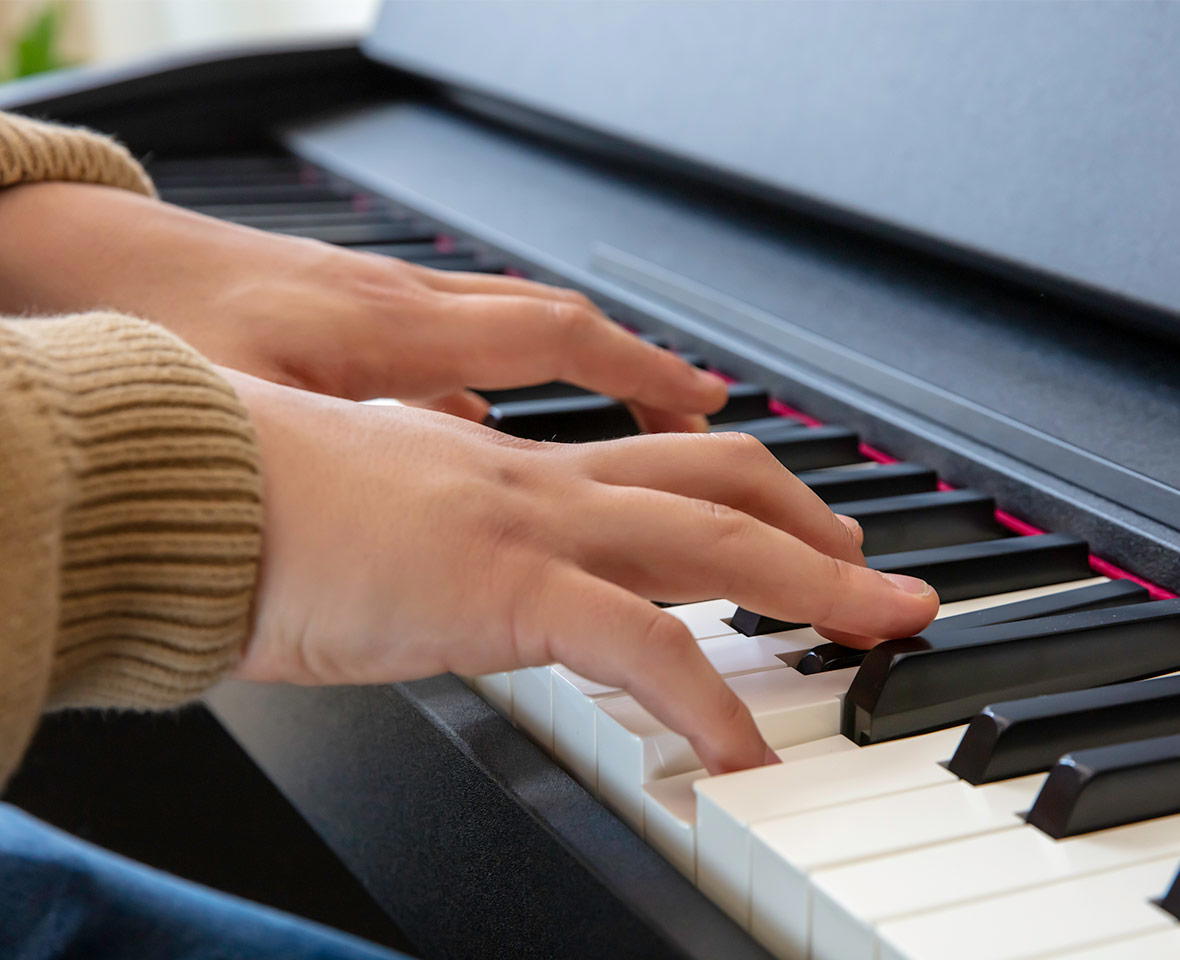 Roland F107-BKX