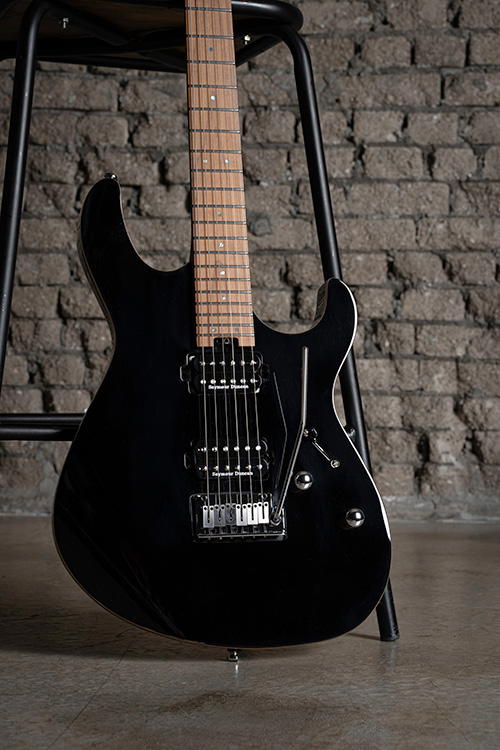 CORT Guitarra Eléctrica G300 Pro Bk