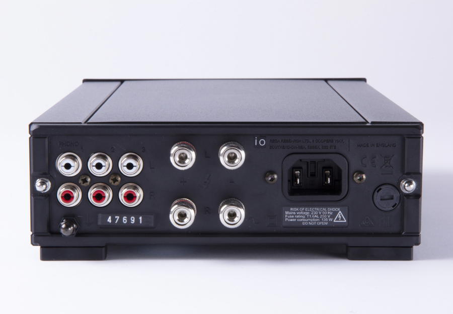 REGA AMP IO