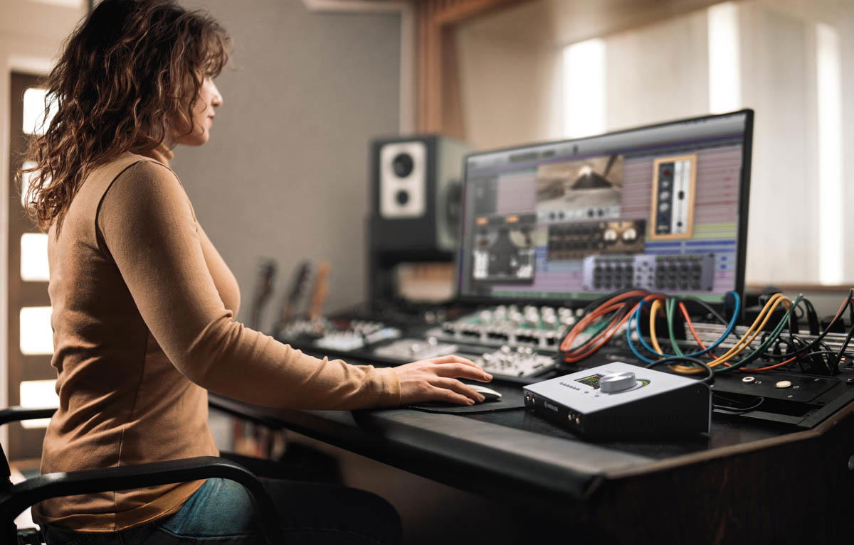Universal Audio Apollo x4 Gen 2 ESS