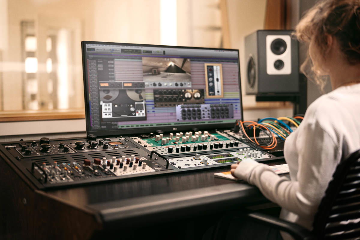 Universal Audio Apollo x8 Gen 2 ESS