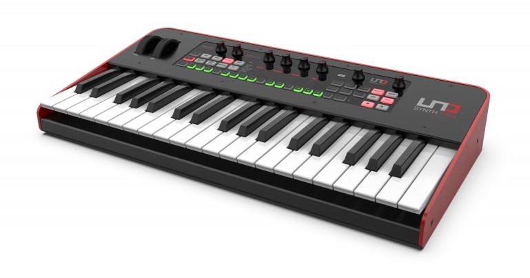 IK Multimedia UNO Synth Pro
