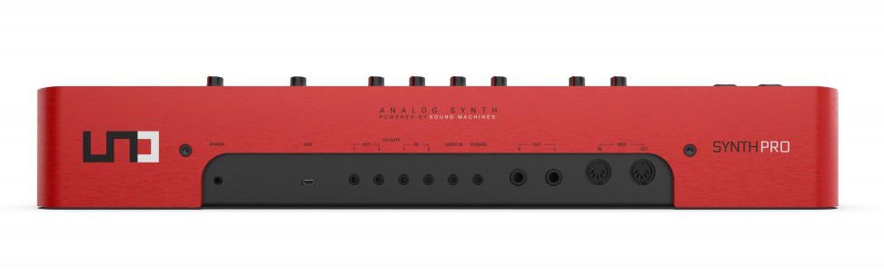 IK Multimedia UNO Synth Pro