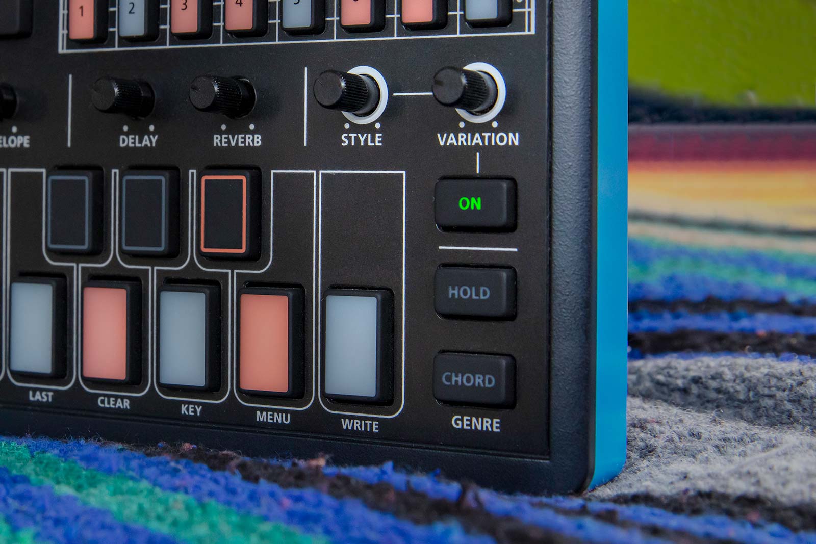 Roland Aira Compact J-6