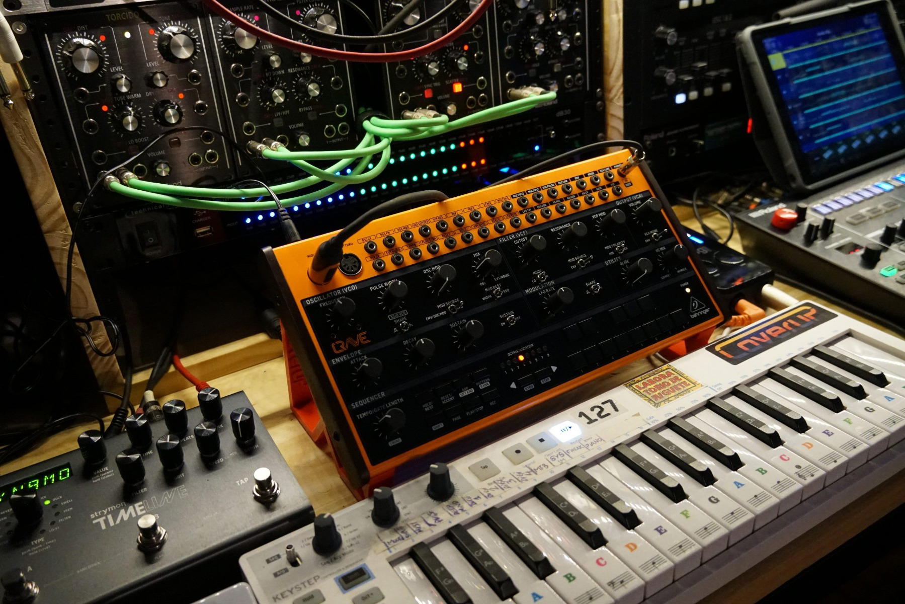 Coverup Stand Behringer Crave -  Orange