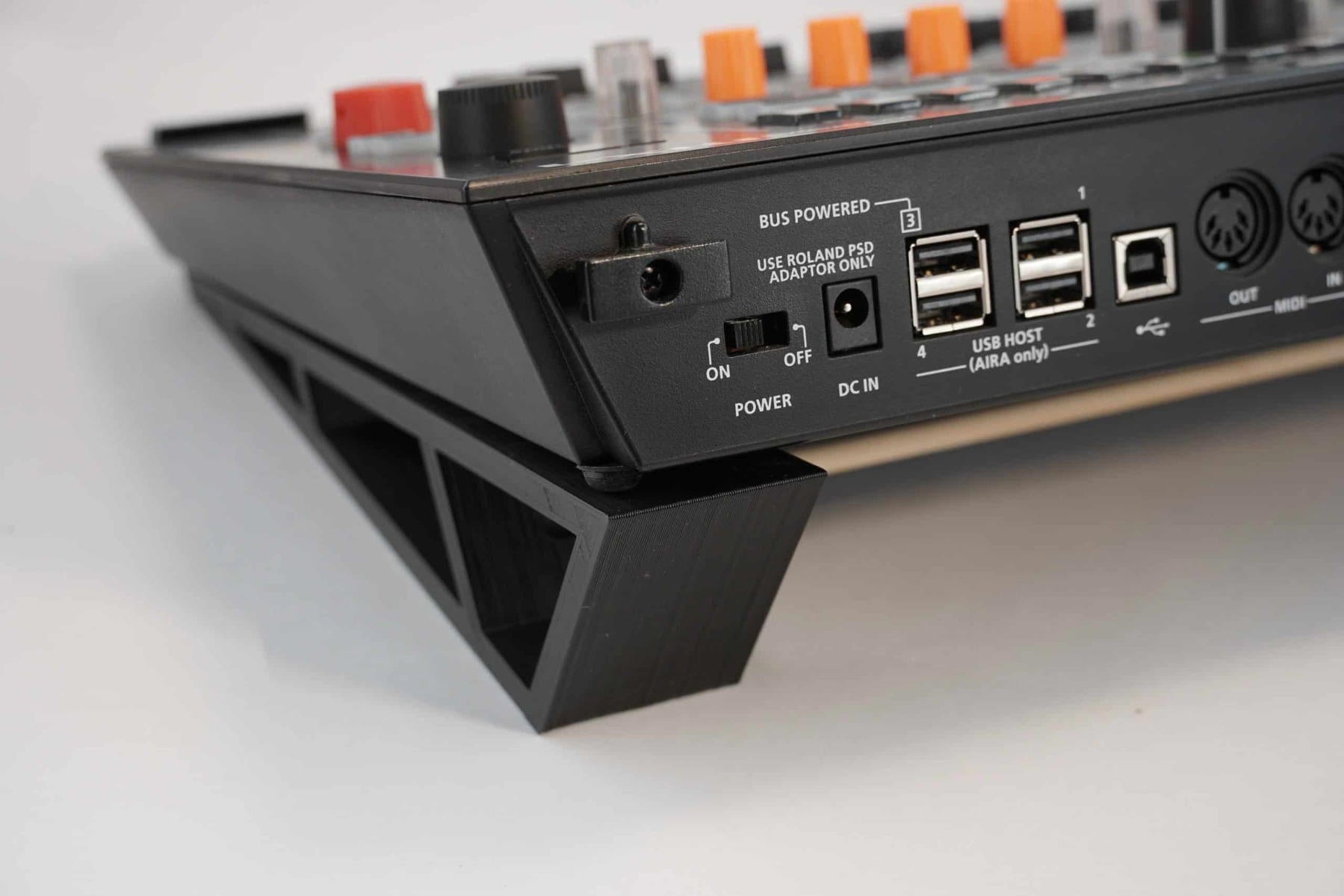 Coverup Stand Roland AIRA TR8 / MX1 - Black