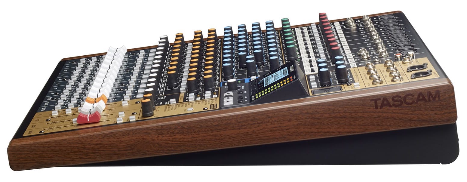 Tascam Model 16
