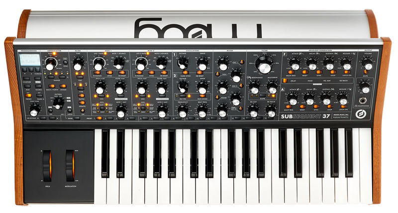 Moog Subsequent 37