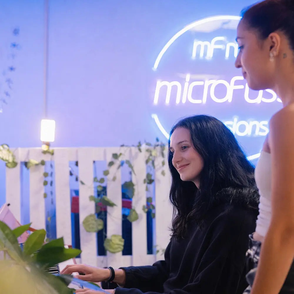 Microfusa Comercial , S.L.