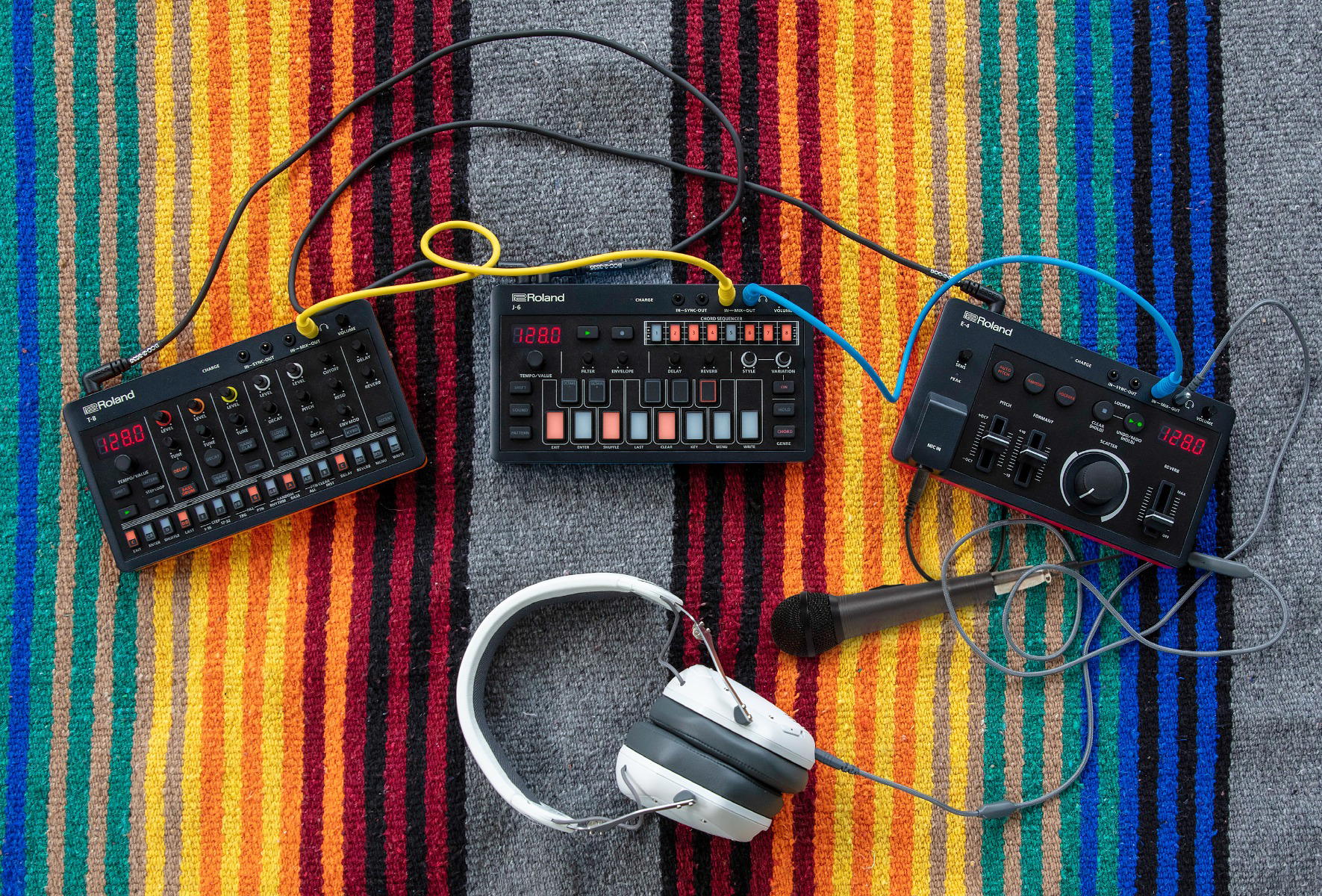 Roland Aira Compact T-8
