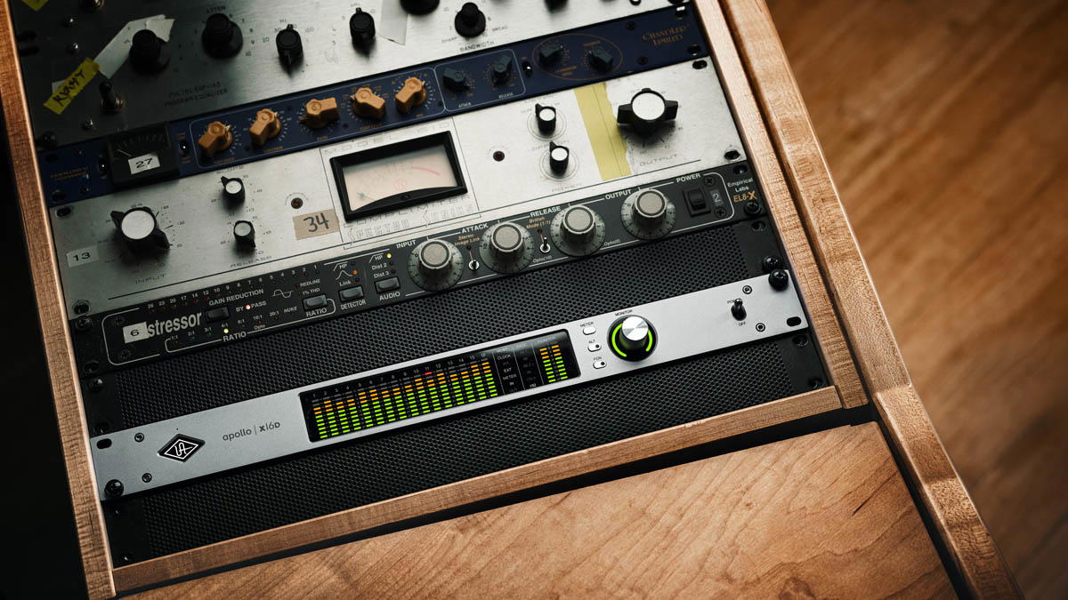 Universal Audio Apollo x16 Gen 2 ESS
