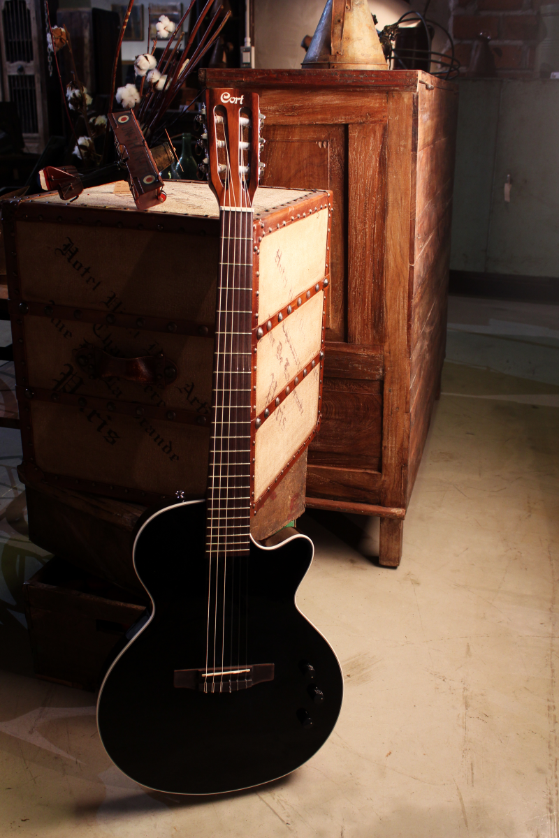 CORT Guitarra Cla Sunset Nylectric Bk