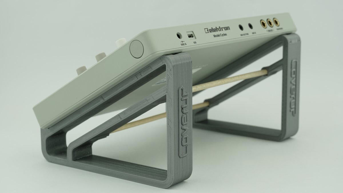 Coverup Stand Model Samples Elektron