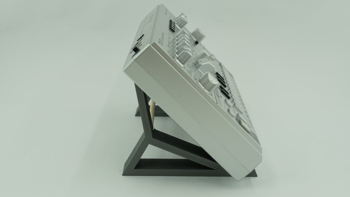 Coverup Stand Behringer TD 3 45º