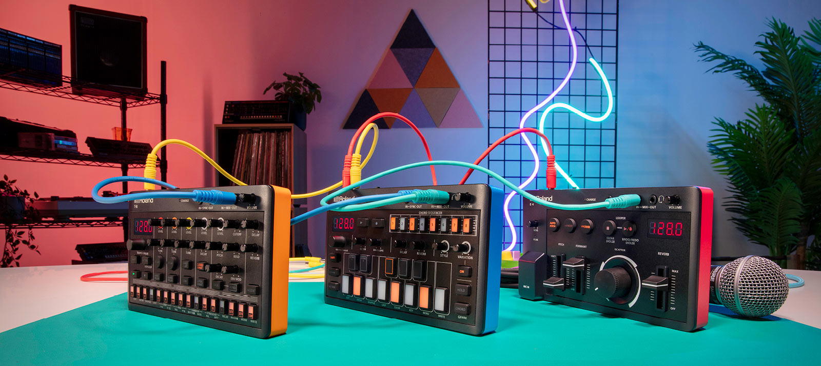 Roland Aira Compact T-8
