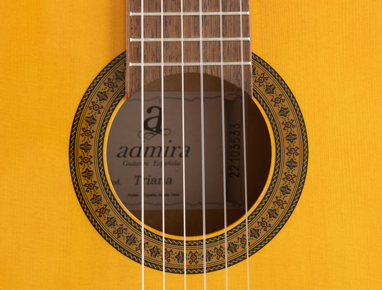 ADMIRA TRIANA SERIE FLAMENCO CUTAWAY