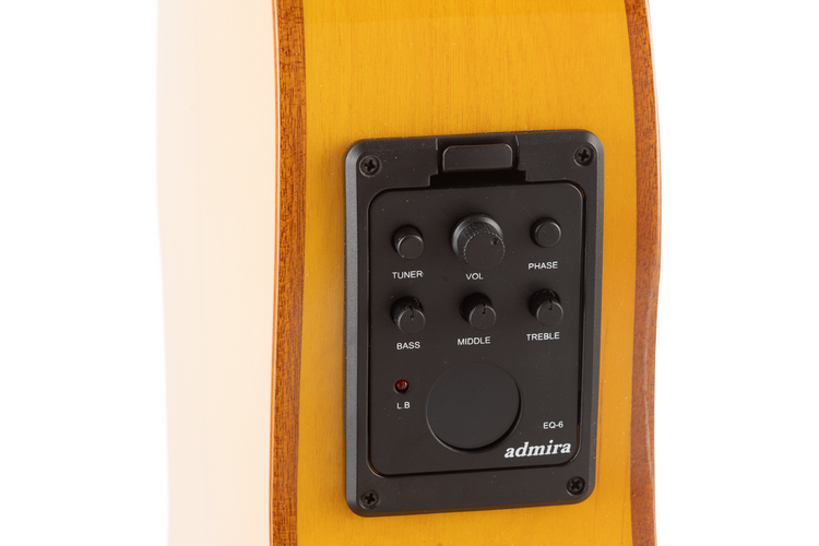 ADMIRA TRIANA SERIE FLAMENCO CUTAWAY EQ6