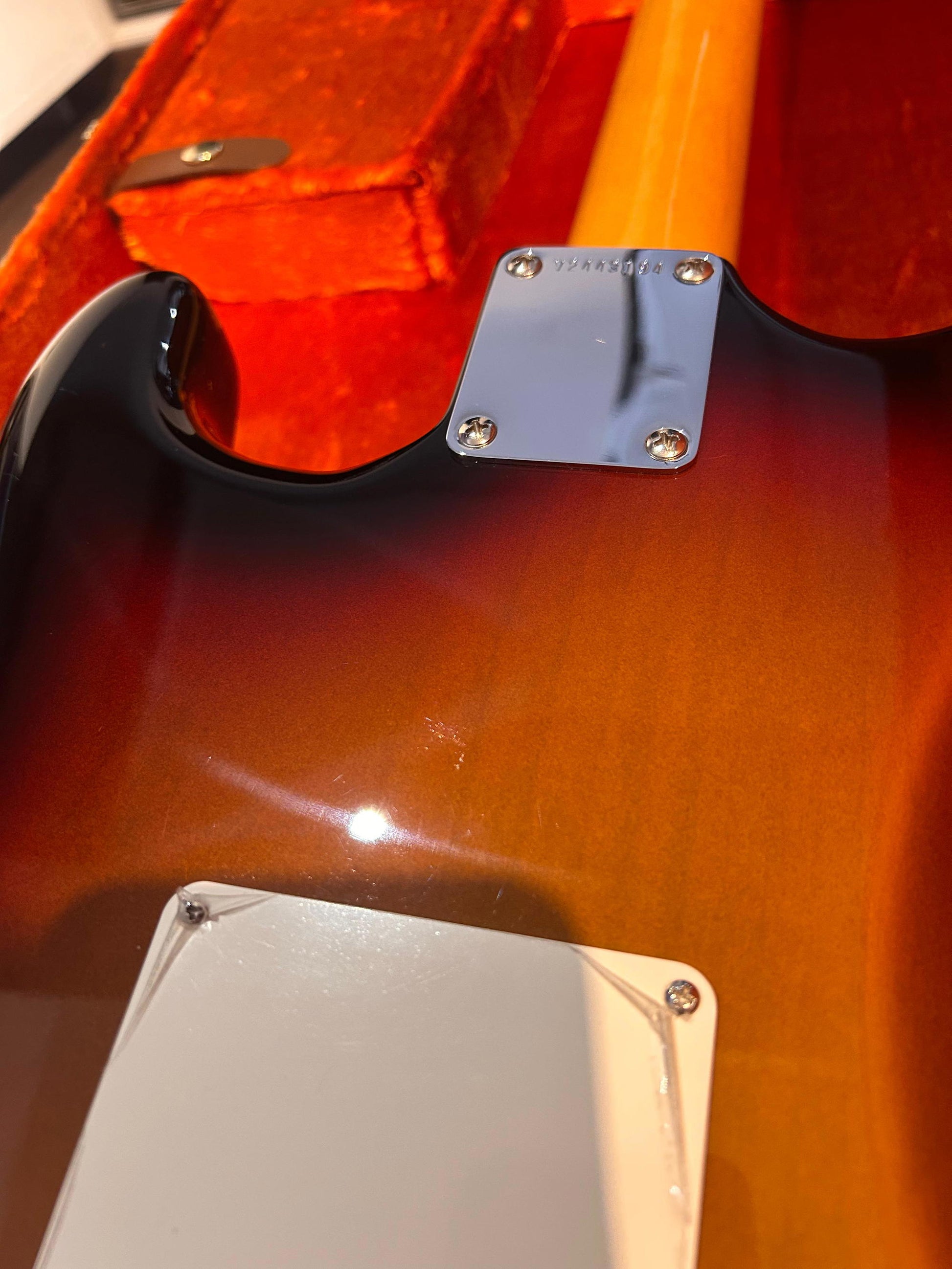 FENDER AM VINTAGE II 1961 STRATO 3TSBRW (B-Stock)